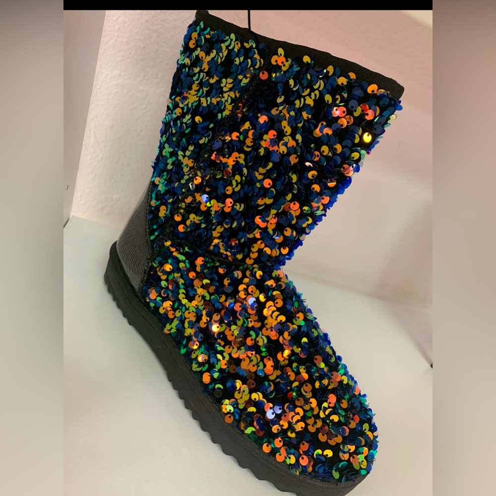 Boots - Picture 2 of 2